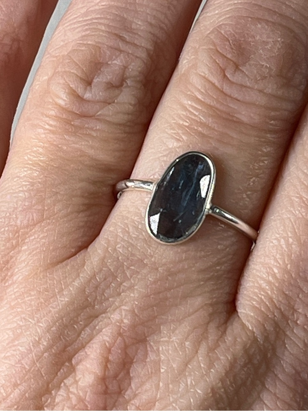 Solid Sterling Silver 925 Blue Kyanite Gemstone Flat Stacker Ring Size 8.25 - Picture 5 of 7